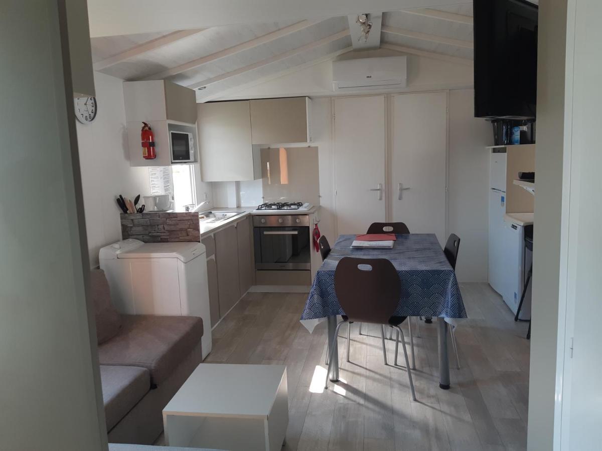 Les Mobiles Homes De La Palmyre Les Mathes Ngoại thất bức ảnh
